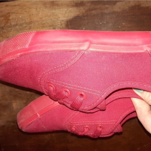 U.S Sports red kids tennis shoes, size 2 - Picture 5 of 5